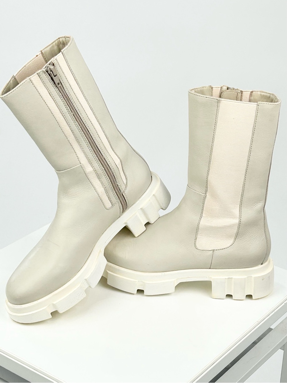 Free People James Chelsea Boots Leather Ice White Lug Sole EU 38.5